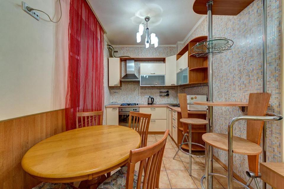 Apartments On Shota Rustaveli Kiev Exterior foto